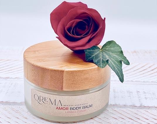 Qrema AMOR Body Balm Reserve is a romantic floral scent!  Qrema Body Balm is made with Shea Butter. Qrema Body Balm will give you an intense hydrating experience. It is made out of natural ingredients. It will hydrate your skin instantly leaving you with amazingly soft skin without the greasy feeling.  Once your order is placed one of our Qrema Specialists will freshly hand blend your Body Balm.  Ingredients: shea butter, mineral oils, fragrance essential oil and natural powder.  *Contains Tree Nuts vegan